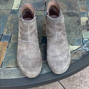 Dansko ankle boot Size 40